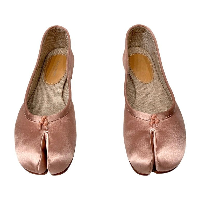 Maison Margiela 22 22AW Satin Tabi サテンタビバレエシューズ 足袋 バレリーナ フラット ダスティローズ パンプス 靴 クツ 定価93,500円 メゾンマルジェラ レディース