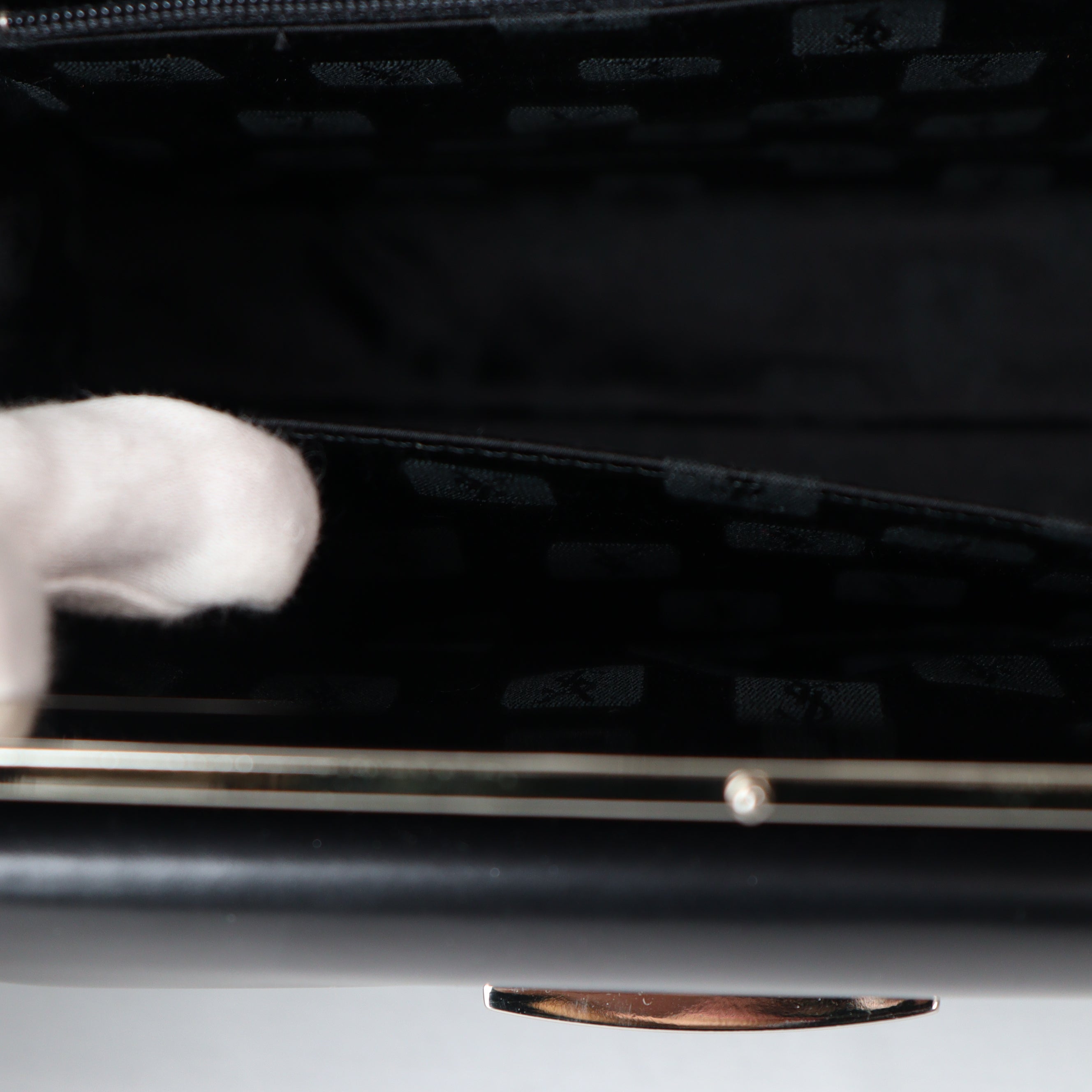 YVES SAINT LAURENT ハンドバッグ