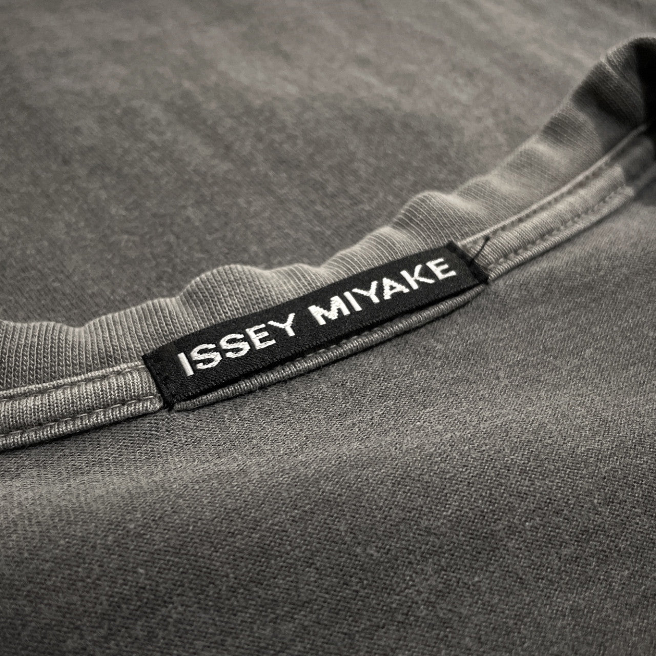ISSEY MIYAKE MEN フロントパイピングデザインクルーネックTシャツ カットソー Tee T-shirt Archive トップス 半袖 イッセイミヤケメン メンズ