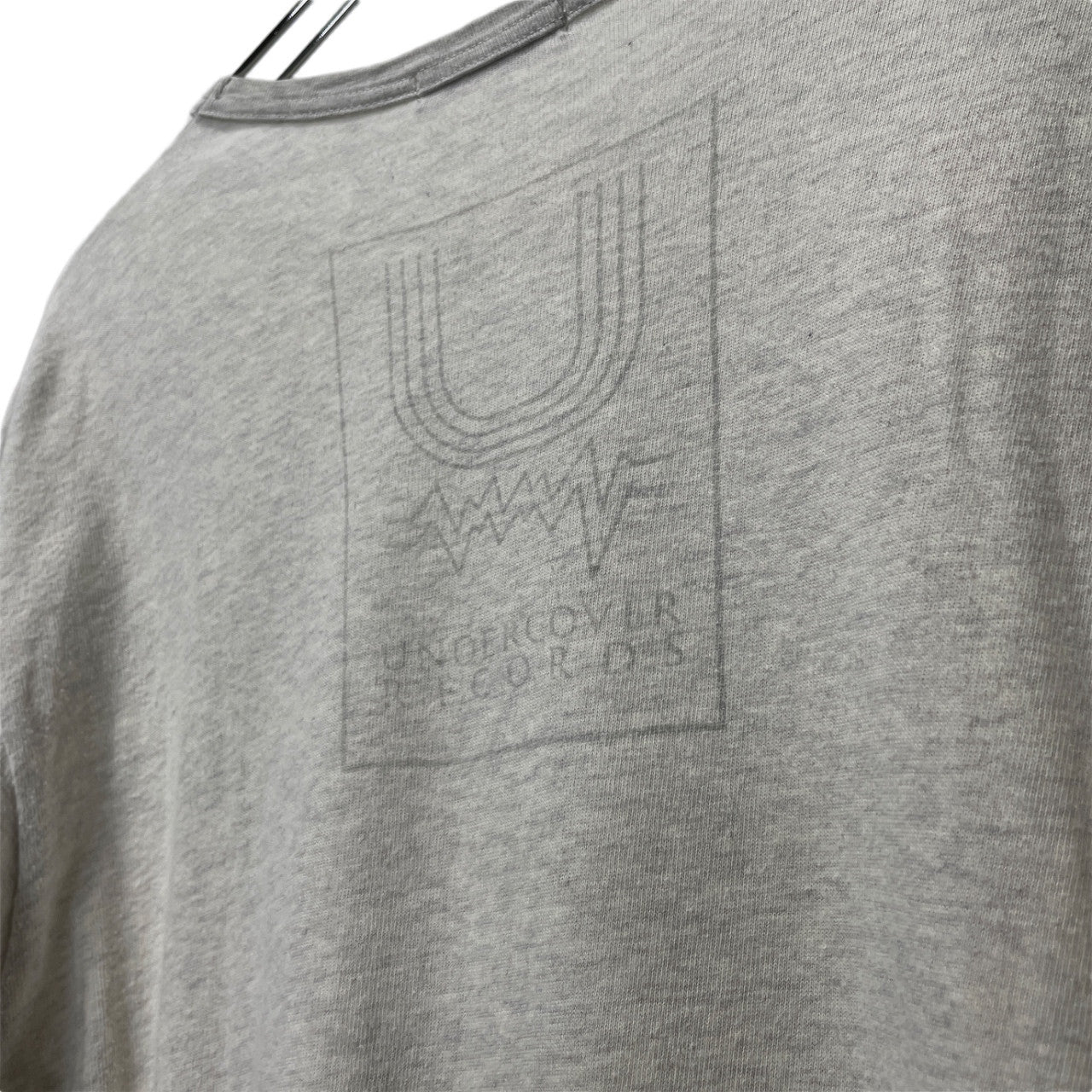 UNDERCOVER THEE CROUH GRAPHIC TEE カープリントクルーネックTシャツ カットソー T-shirt トップス アンダーカバー メンズ