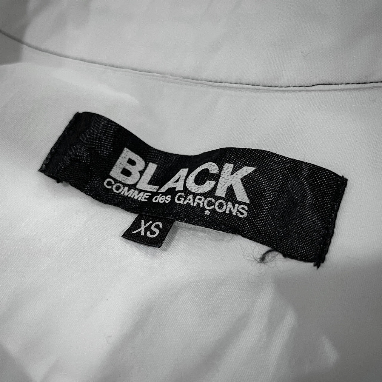 BLACK COMME des GARCONS 09SS コットンブロード黒ステッチランダムカッティング丸襟半袖ブラウス シャツ トップス カットオフ ブラック コムデギャルソン レディース