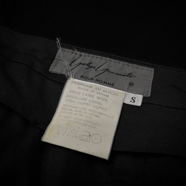 Yohji Yamamoto Pour Homme ウールギャバジン2タックテーパードパンツ スラックス トラウザーズ Archive 80s 90s 丸文字ロゴ 初期 ボトムス ヨウジヤマモトプールオム メンズ