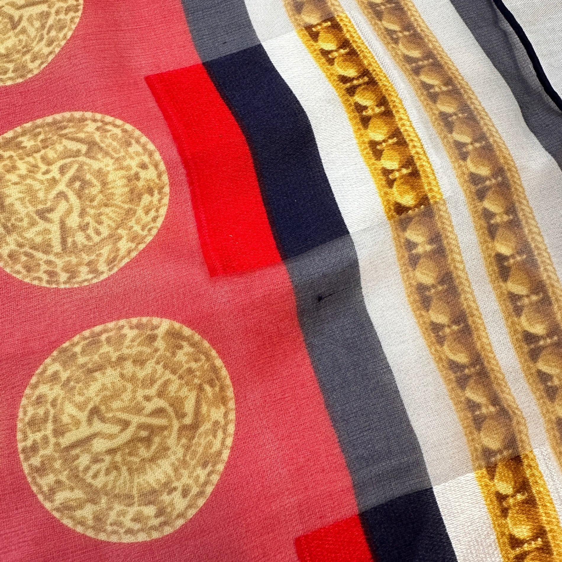 YVES SAINT LAURENT YVES SAINT LAURENT スカーフ コイン