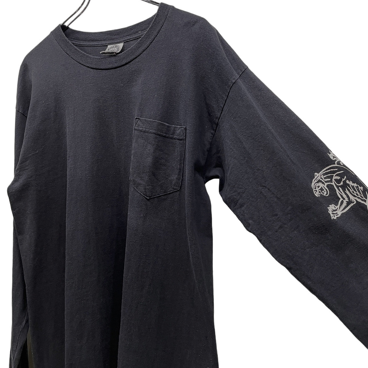 CHROME HEARTS × KYOSUKE HIMURO SOUL STANDING BY タイガー&CHクロス&スクロールラベルプリントロングスリーブTシャツ カットソー Tee T-shirt ロゴ 長袖 トップス クロムハーツ 氷室京介 メンズ レディース ユニセックス