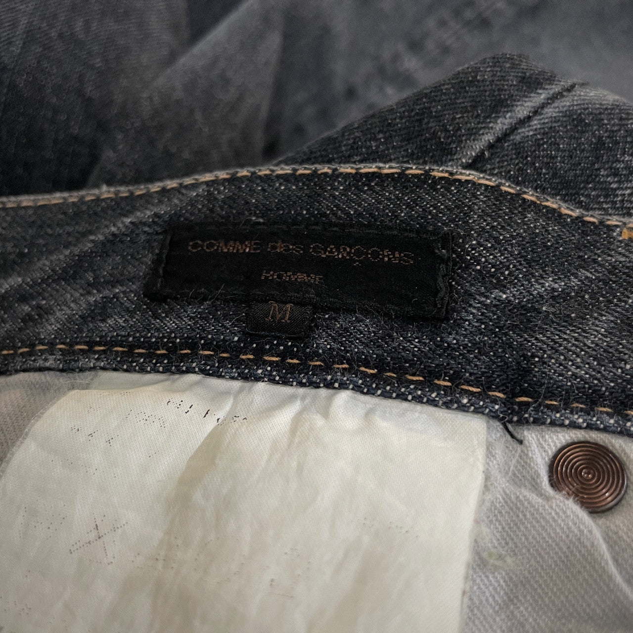 COMME des GARCONS HOMME フレアシルエットブラックデニムパンツ ジーンズ ブーツカット ボトムス Archive コムデギャルソンオム メンズ