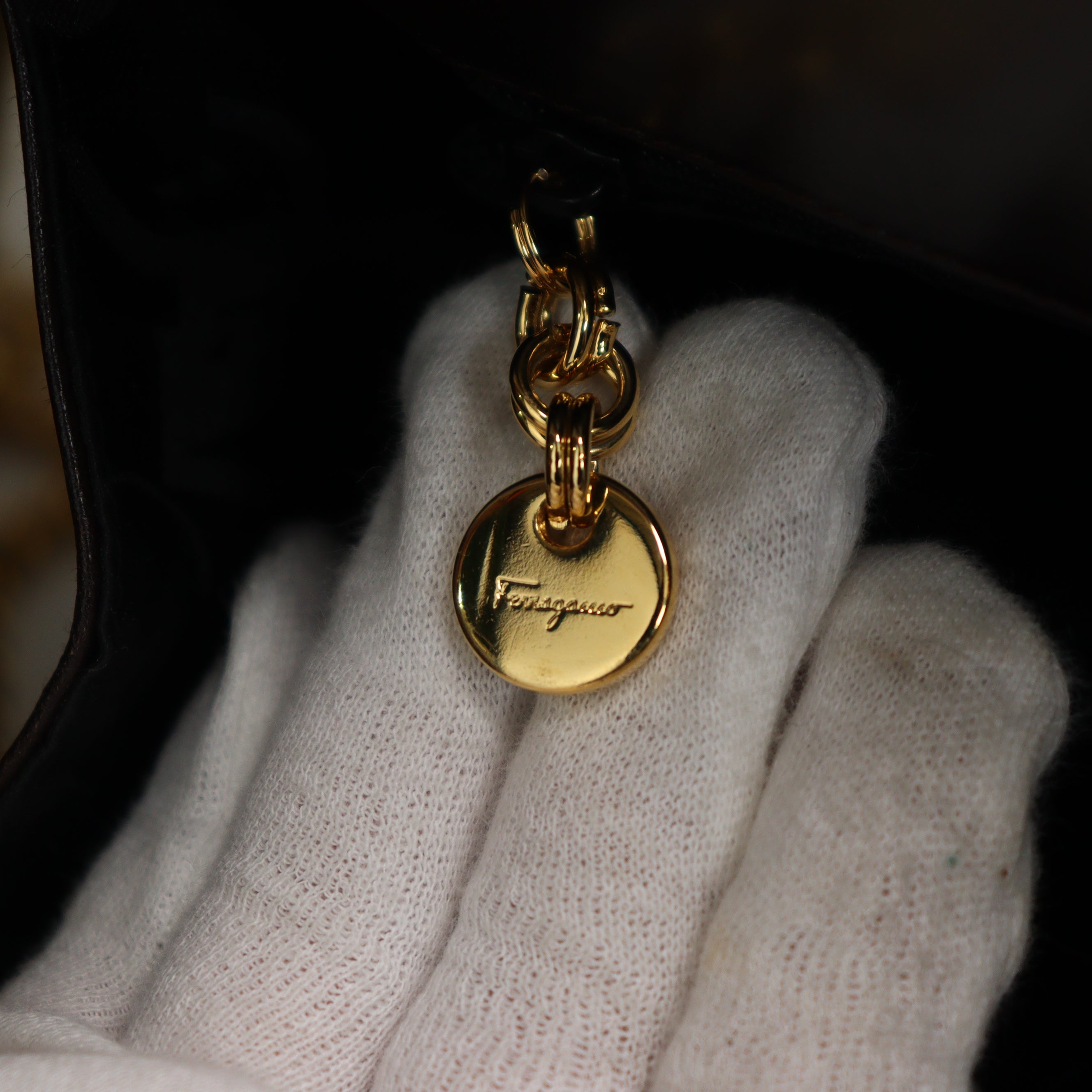 Salvatore Ferragamo ガンチーニ チェーンショルダーバッグ