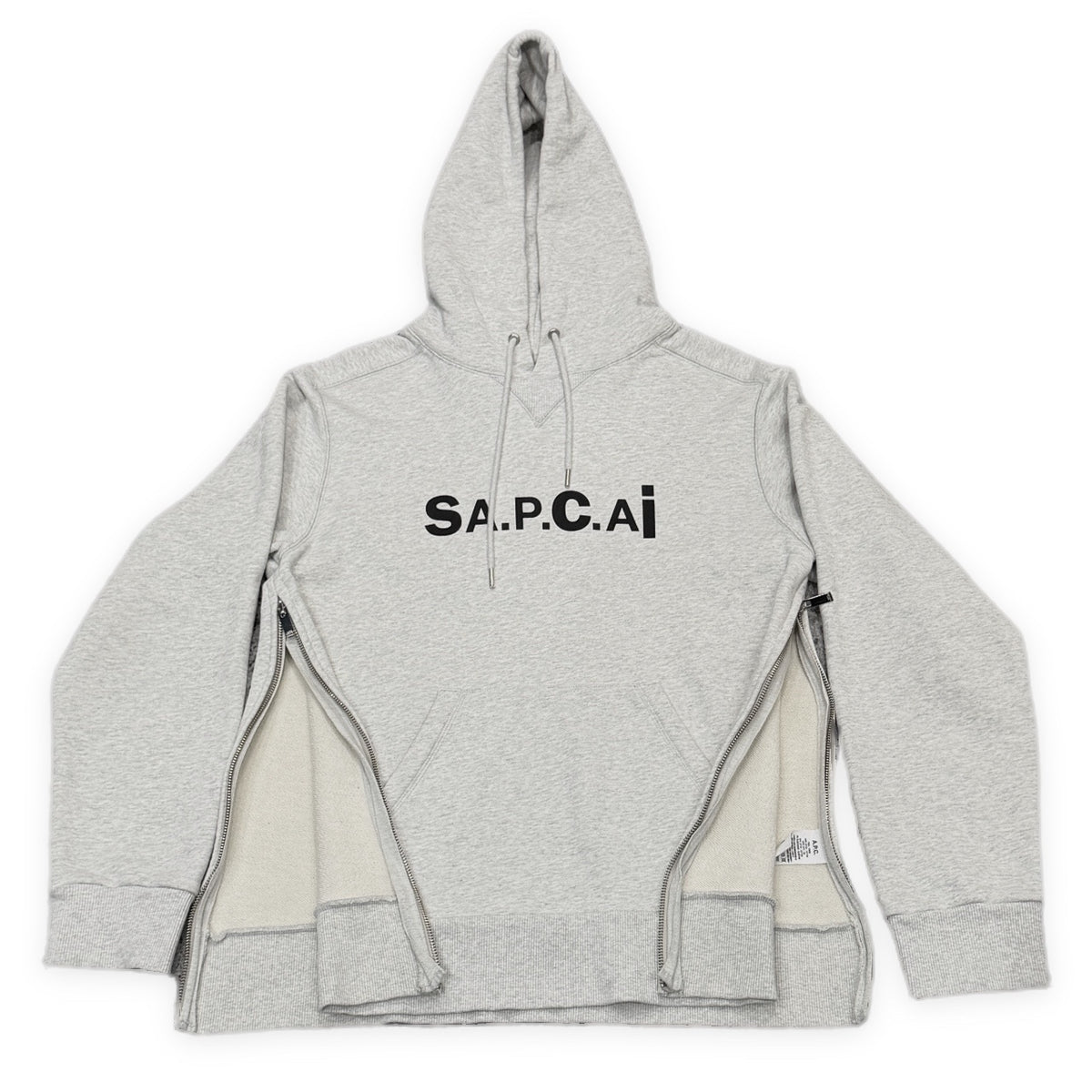 A.P.C. × sacai 21SS HOODIE TAIYO サイドジップデザインロゴプリントスウェットプルオーバーパーカー フーディ トップス 21E2-C0E0N-M27655 アーペーセー サカイ メンズ