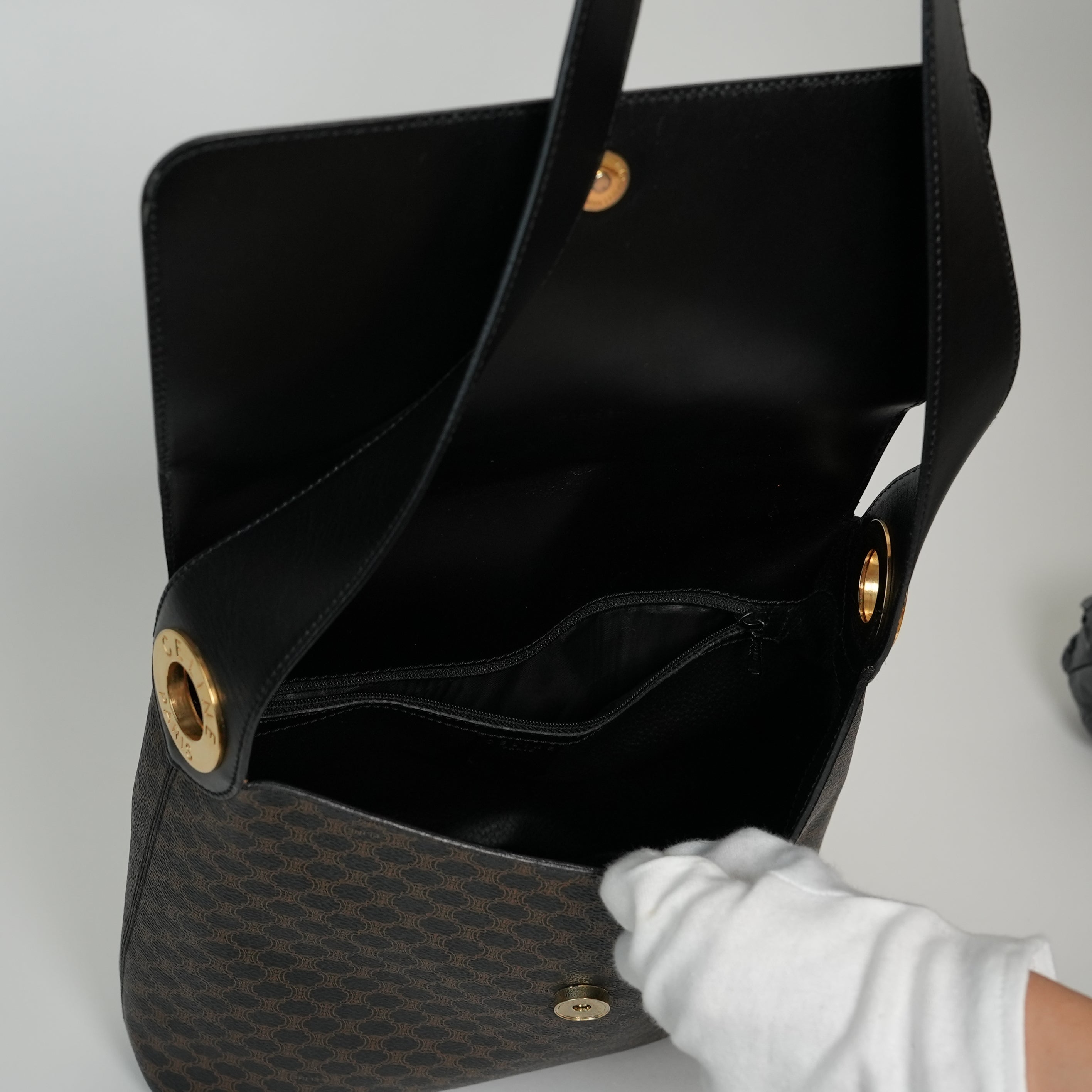 CELINE サークルロゴ ワンショルダー