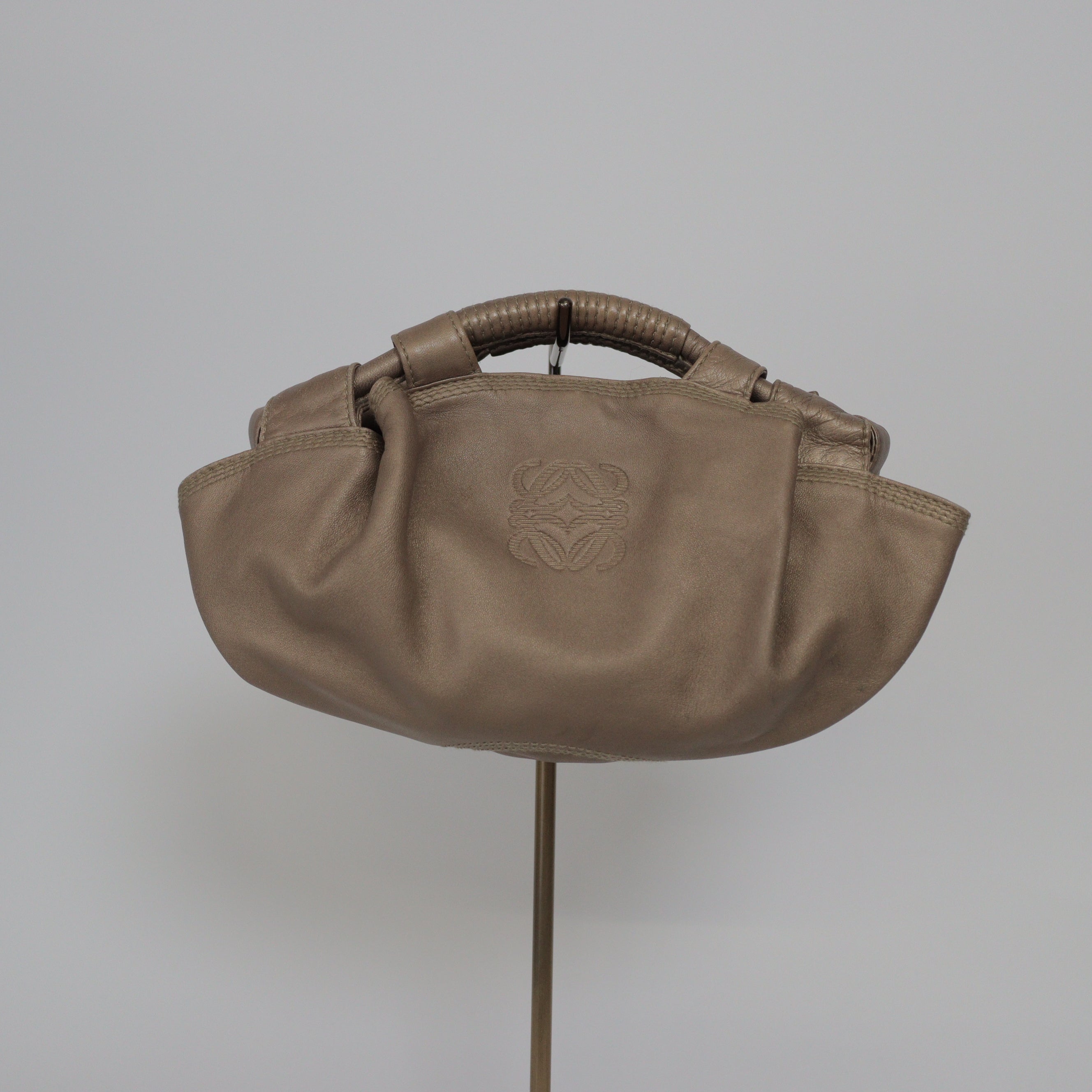 LOEWE ナッパアイ ショルダーバッグ