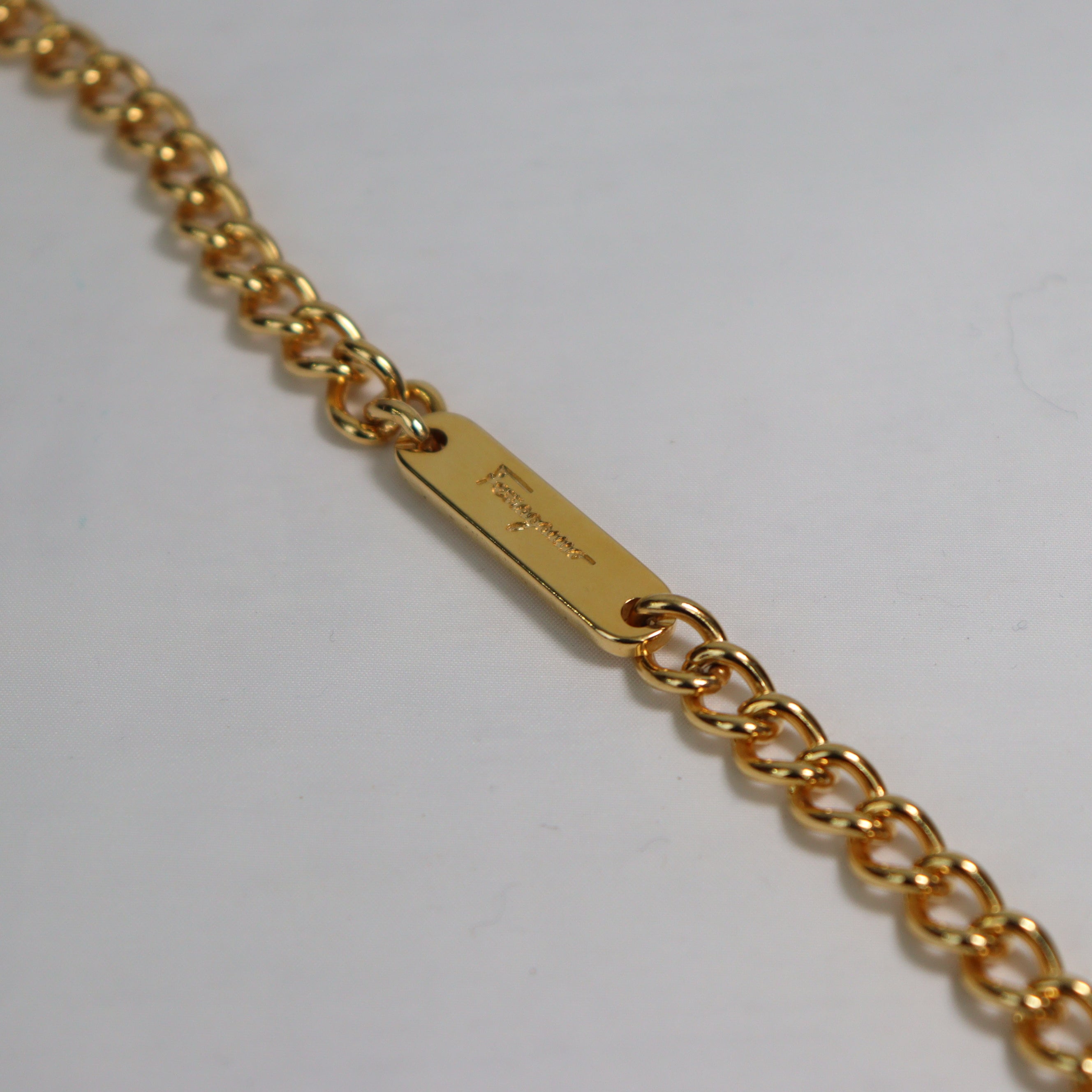 Salvatore Ferragamo ガンチーニ チェーンショルダーバッグ