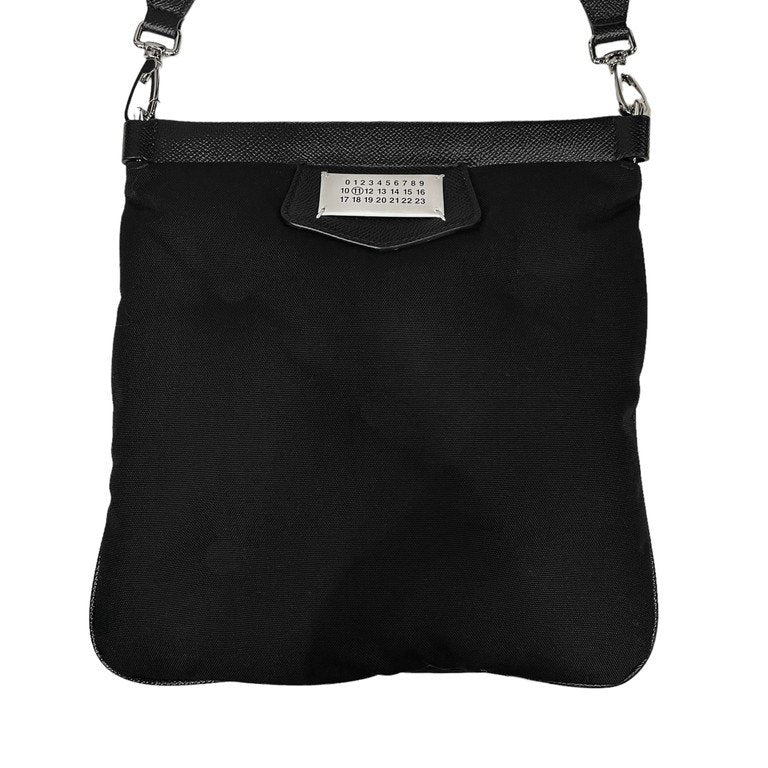 Maison Margiela 11 2023 GLAM SLAM SPORT FLAT POCKET ナイロンカーフレザーグラムスラムショルダーバッグ 鞄 カバン スポーツフラットポケット SB2WG0008 P1511 T8013 定価205,700円