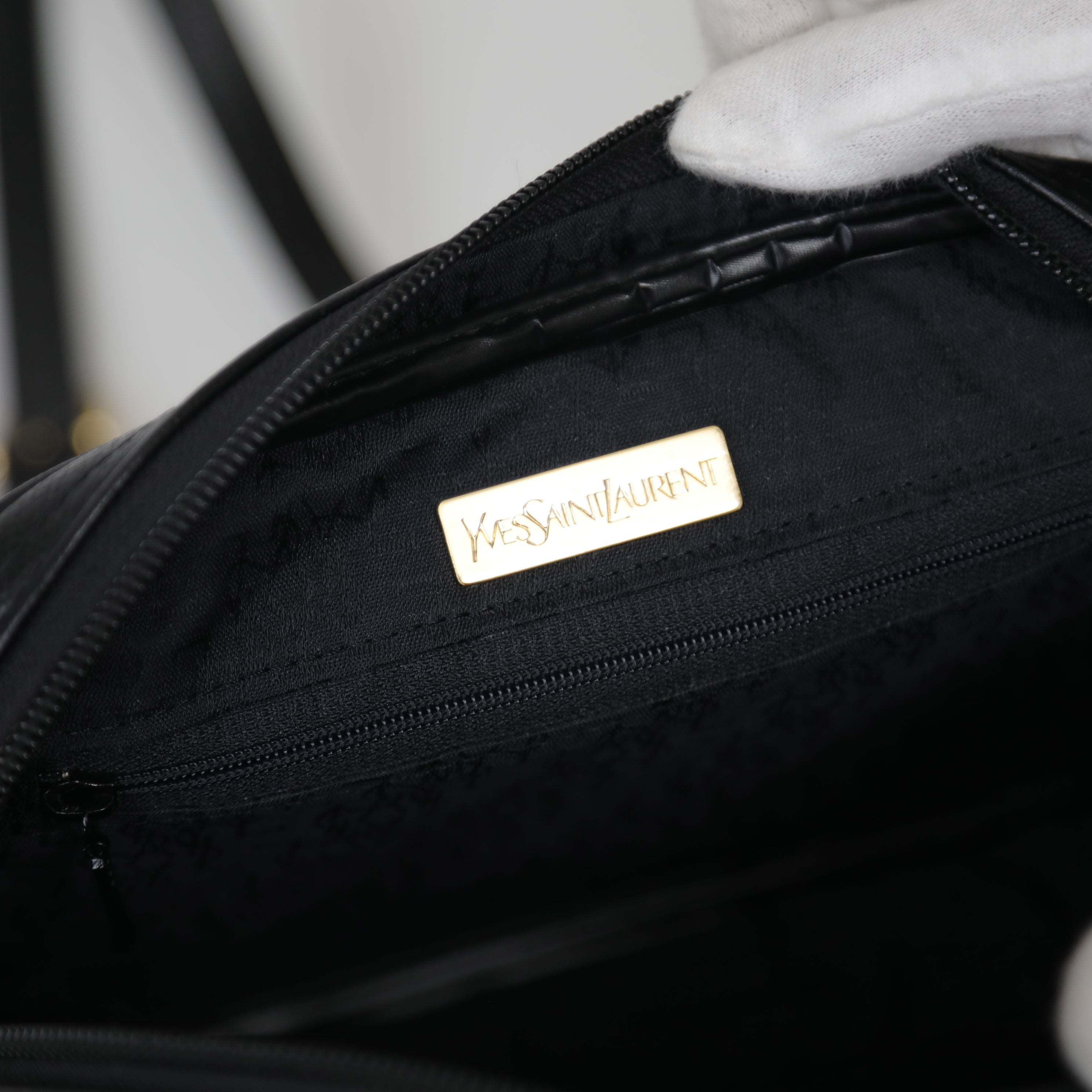 YVES SAINT LAURENT ショルダーバッグ