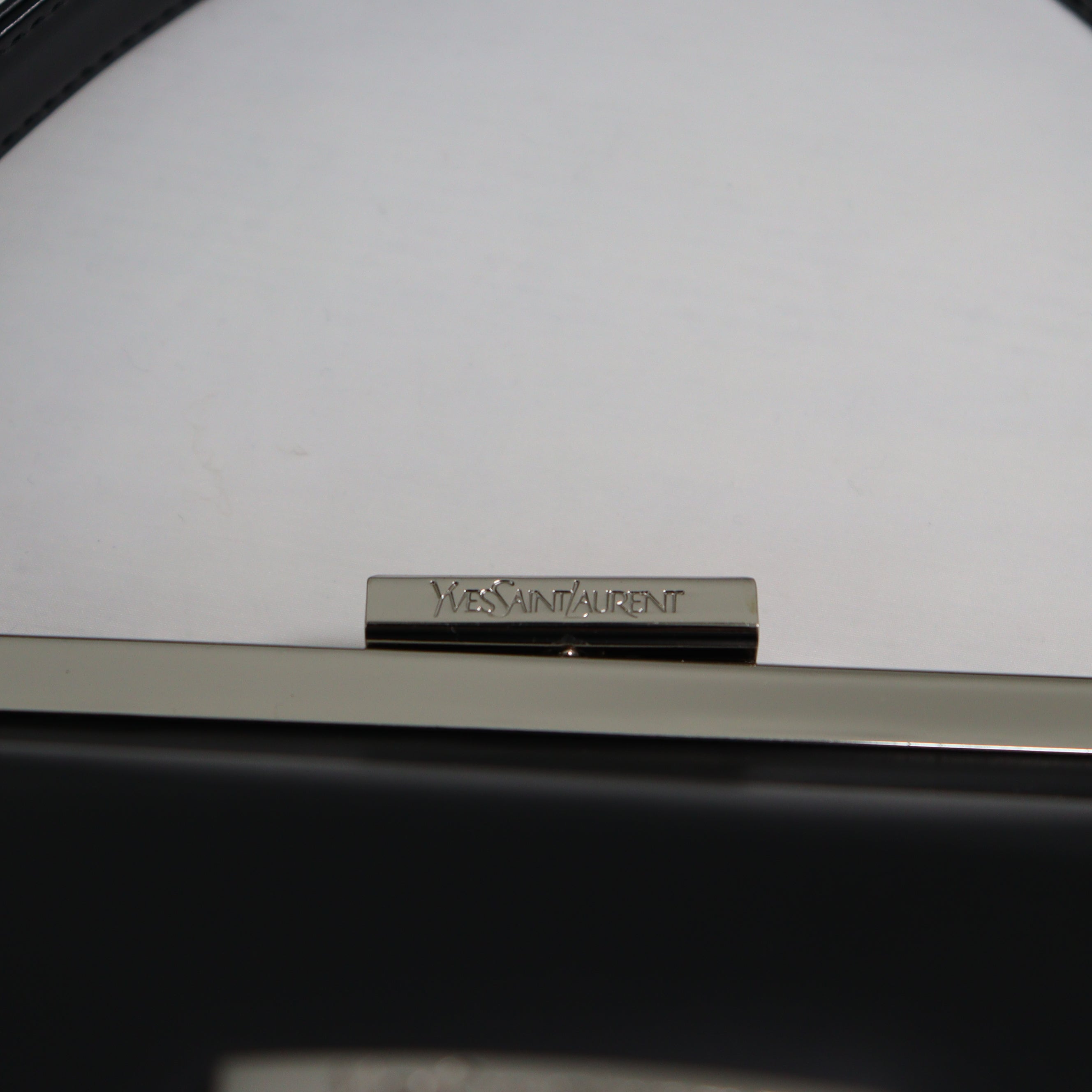 YVES SAINT LAURENT ハンドバッグ