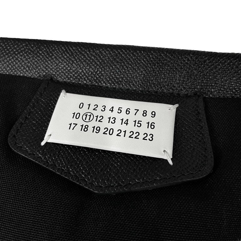 Maison Margiela 11 2023 GLAM SLAM SPORT FLAT POCKET ナイロンカーフレザーグラムスラムショルダーバッグ 鞄 カバン スポーツフラットポケット SB2WG0008 P1511 T8013 定価205,700円