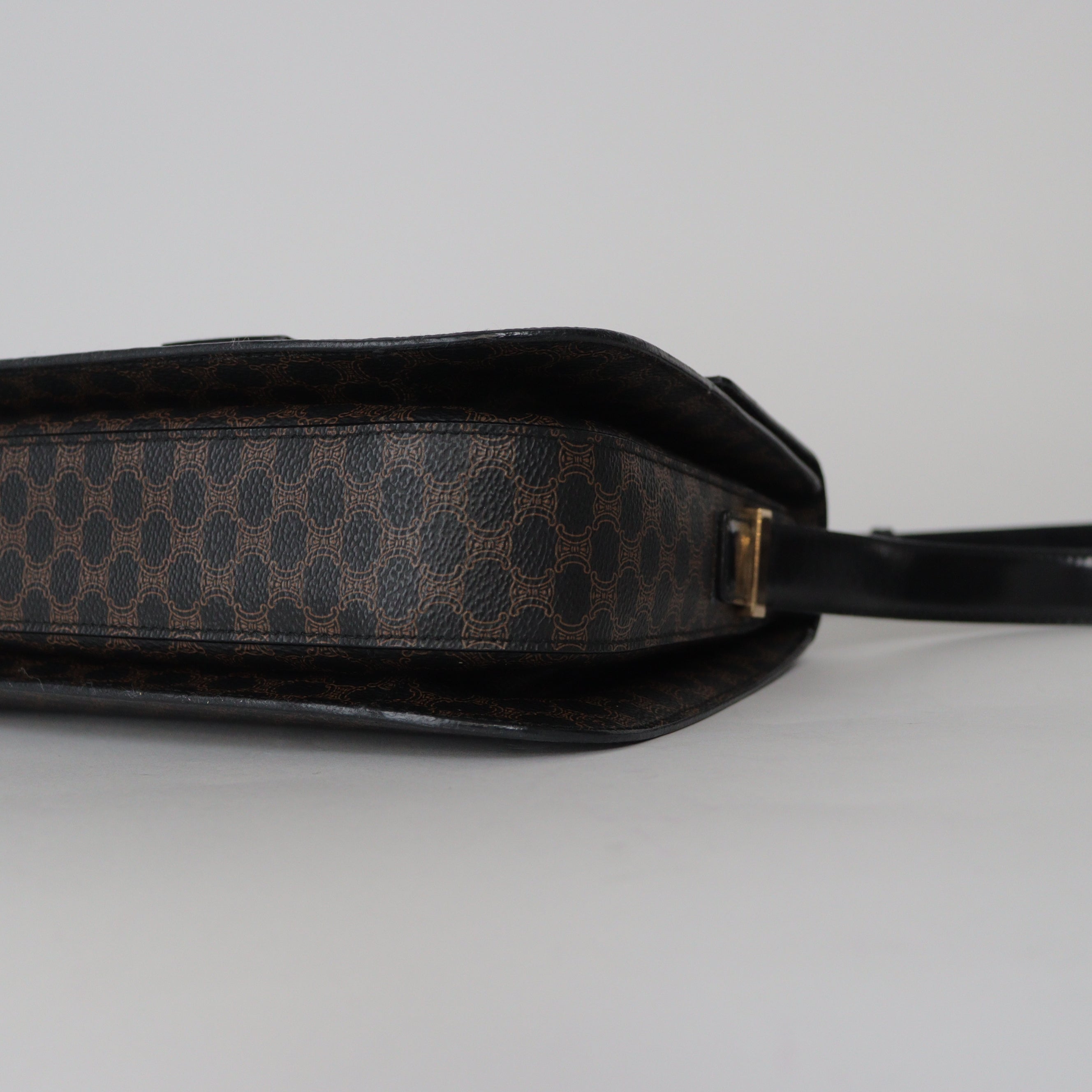 CELINE ショルダーバッグ 馬車 マカダム