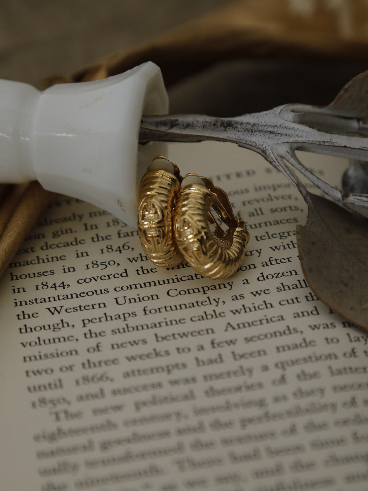 GIVENCHY イヤリング