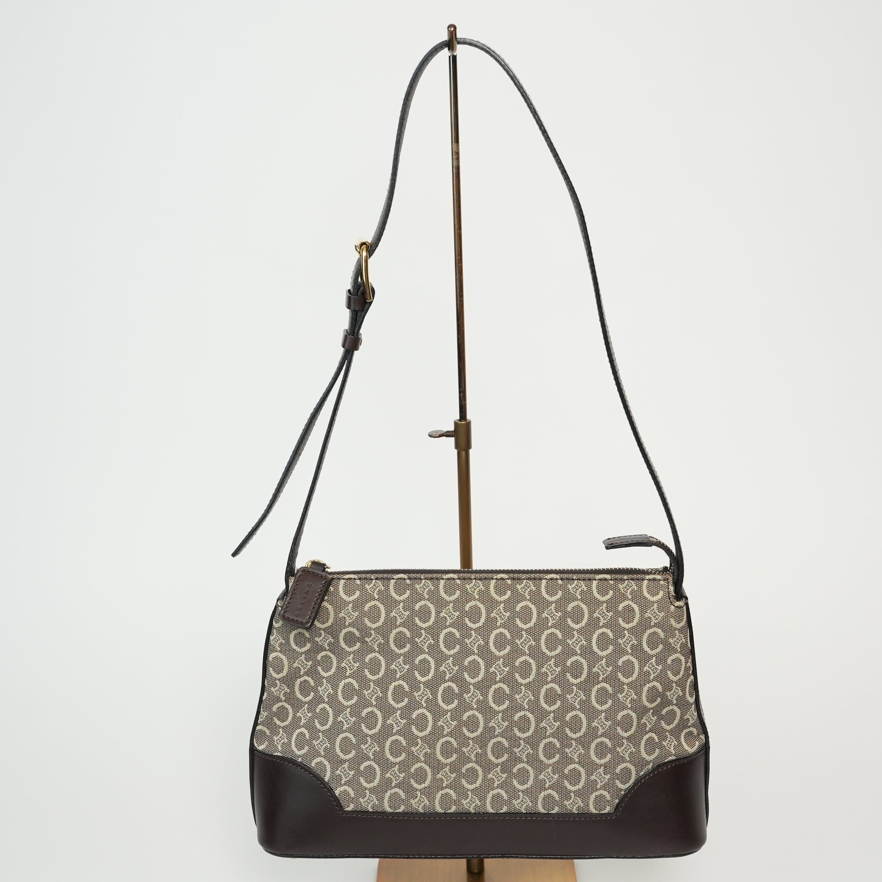 CELINE Cマカダム ショルダーバッグ