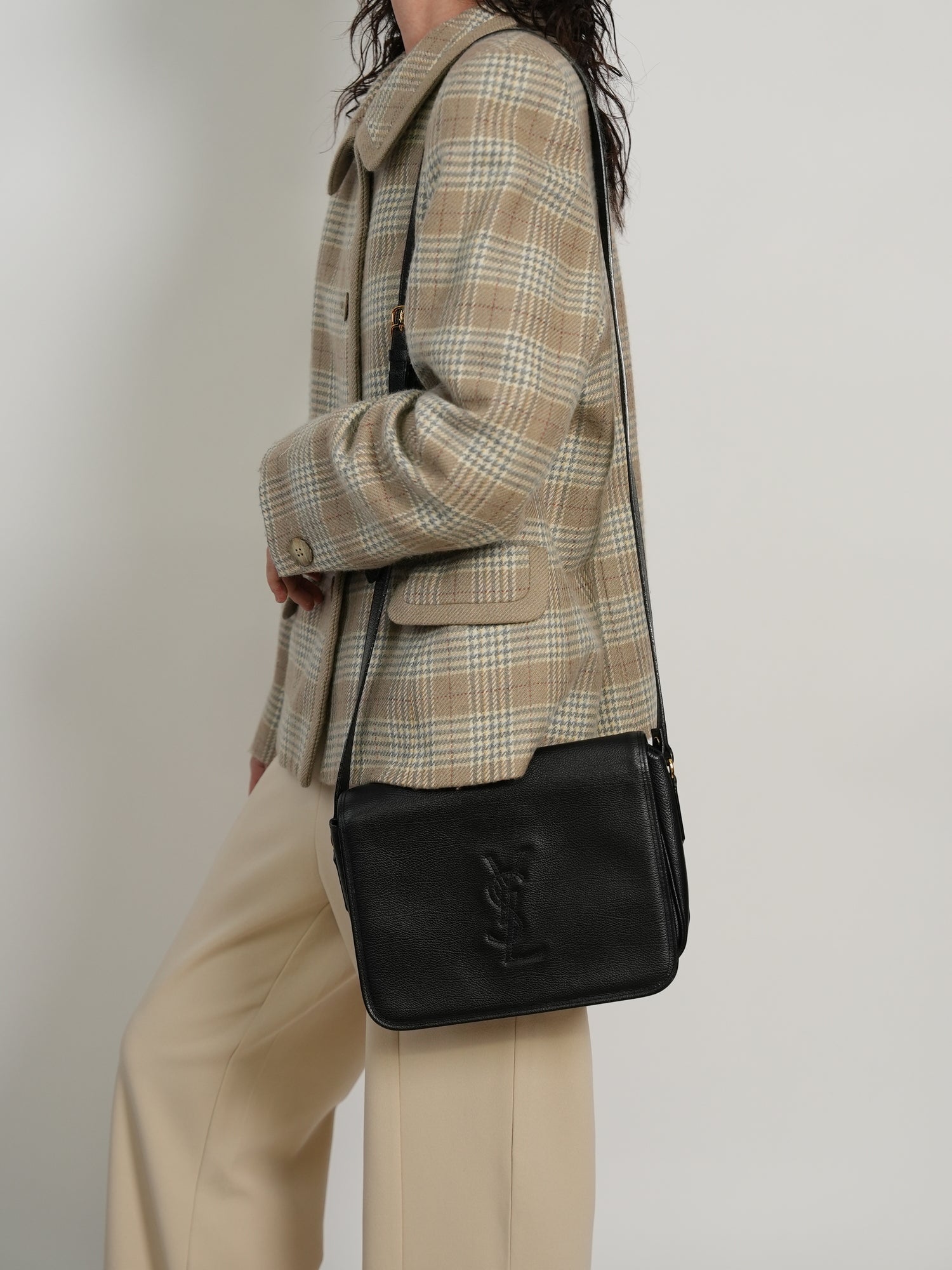 シュルダーバッグ