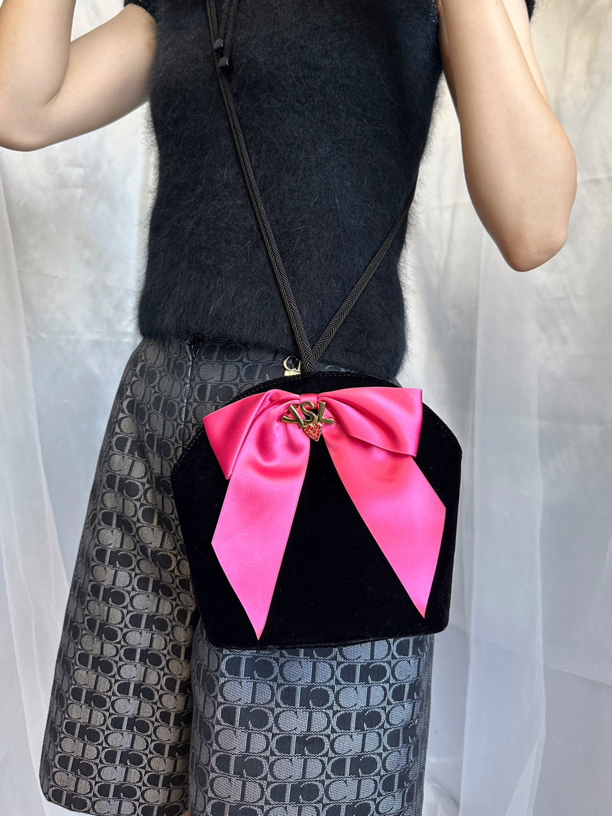 YVES SAINT LAURENT ショルダーバッグ