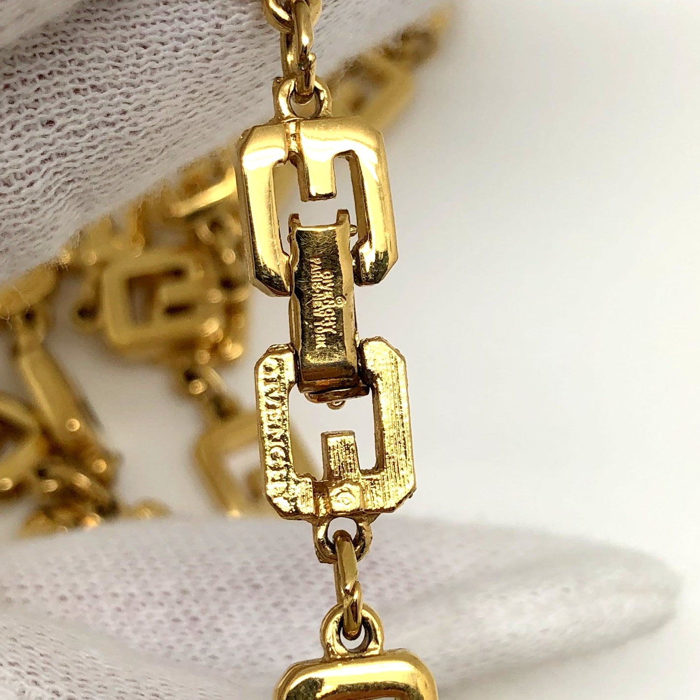 GIVENCHY ロングネックレス