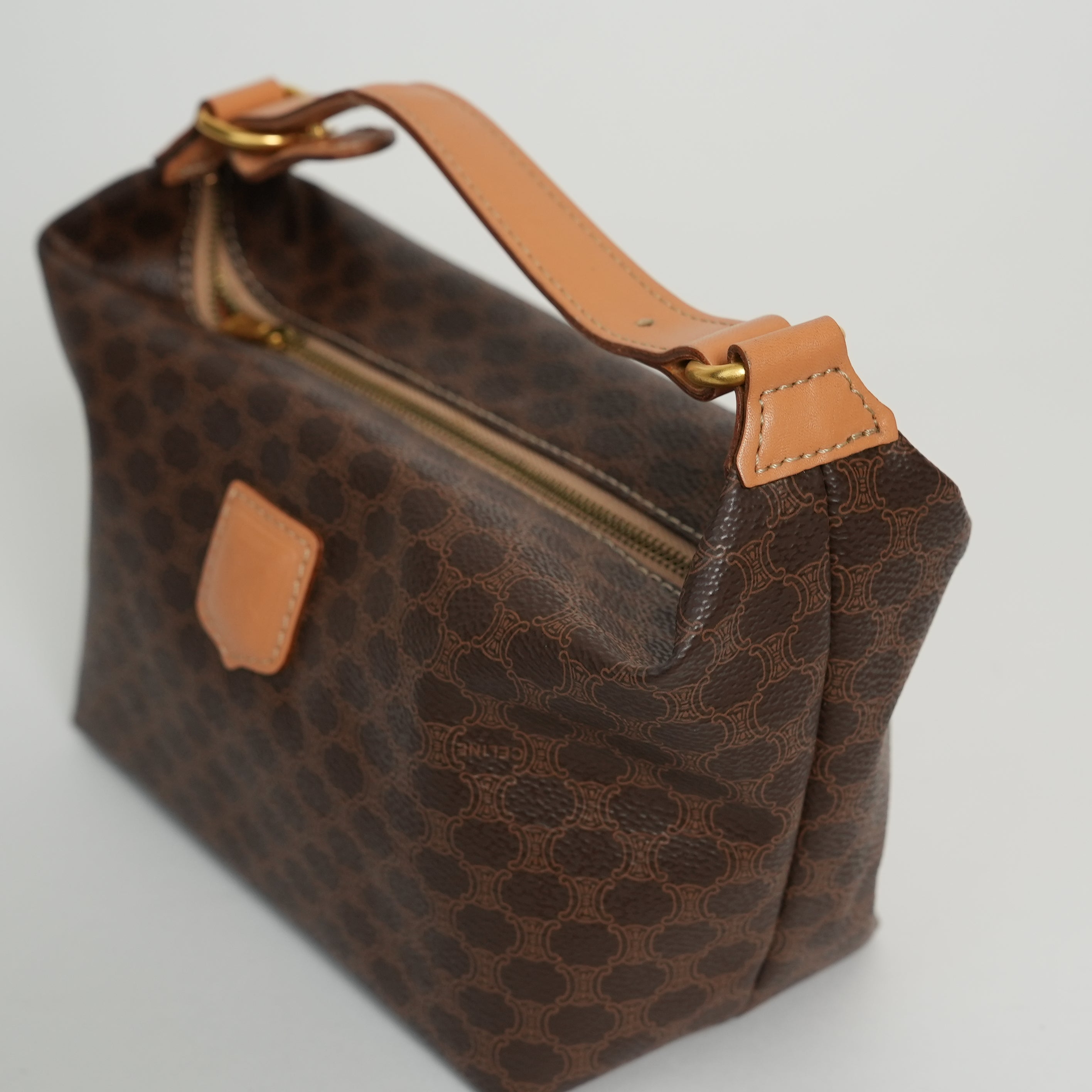 CELINE マカダム ハンドルポーチ