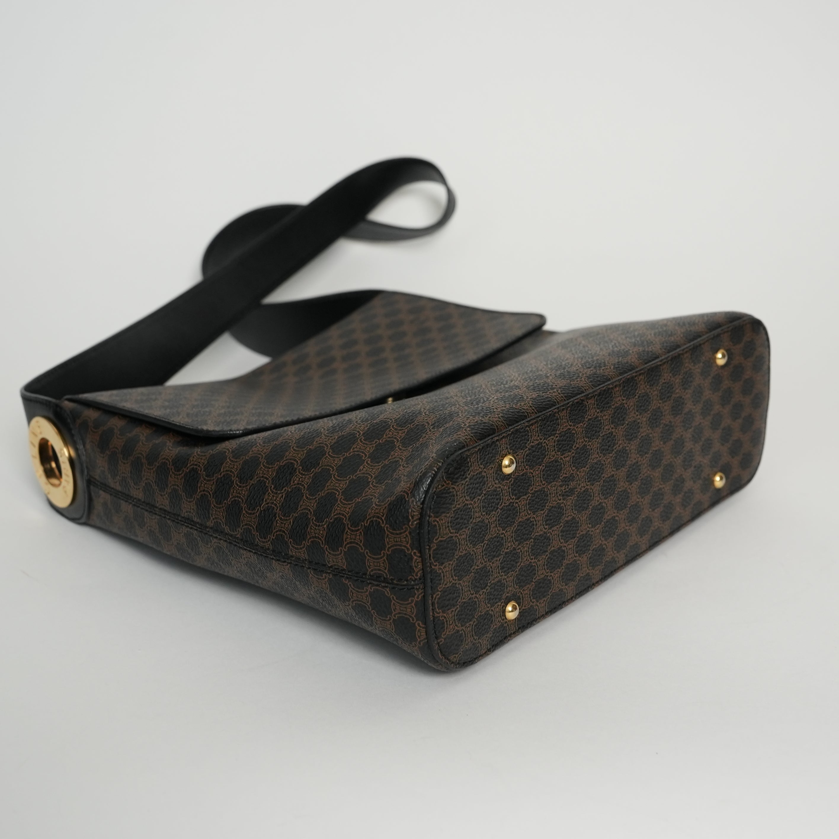 CELINE サークルロゴ ワンショルダー