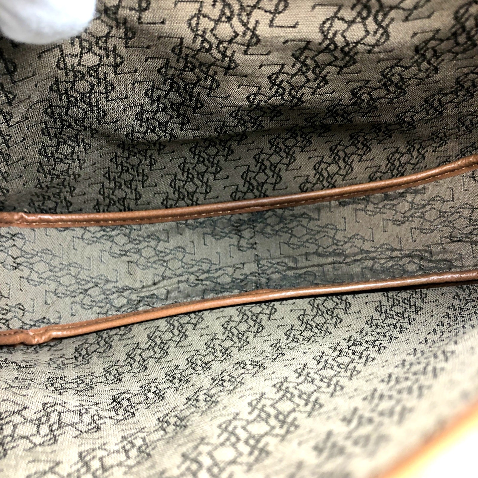 YVES SAINT LAURENT ショルダーバッグ