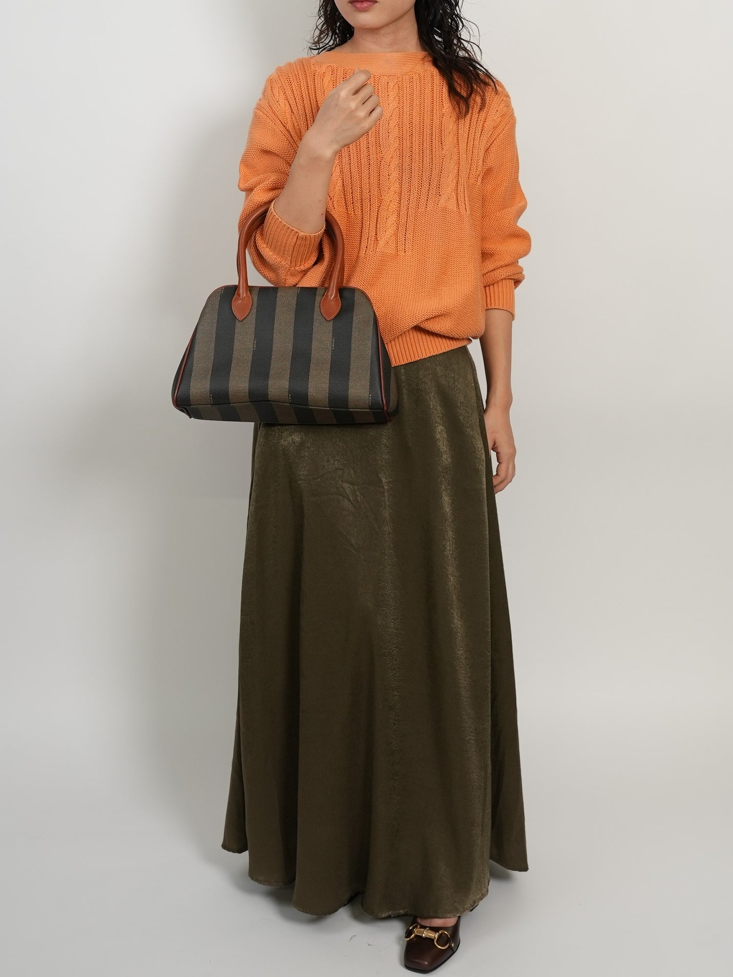 FENDI ペカン ハンドバッグ