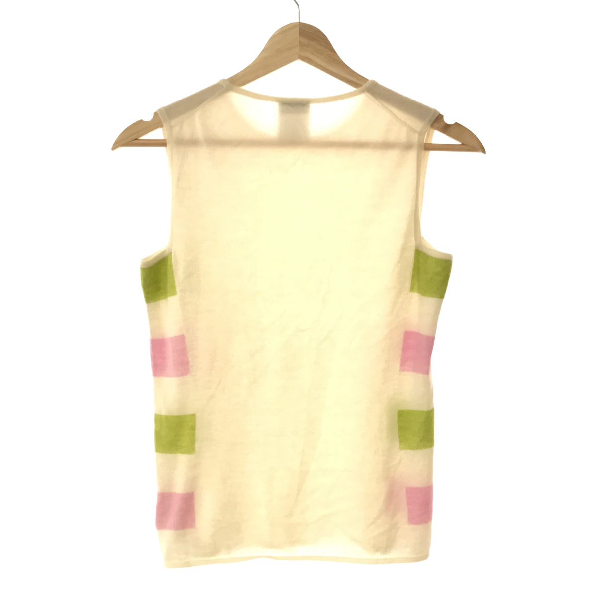 CHANEL カシミヤノースリーブ