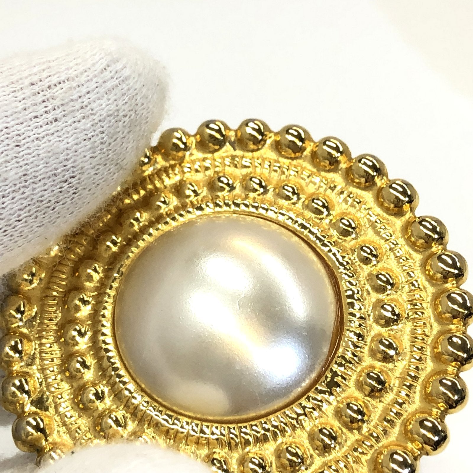 GIVENCHY パールイヤリング