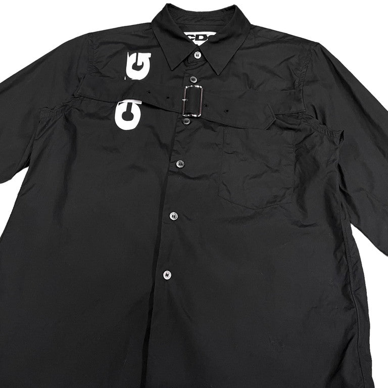CDG コットンブロードロゴプリントフロントベルトシャツ