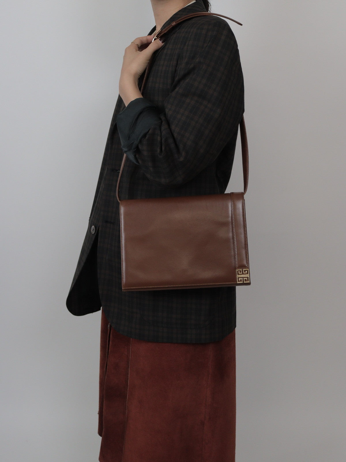 GIVENCHY レザー ショルダーバッグ