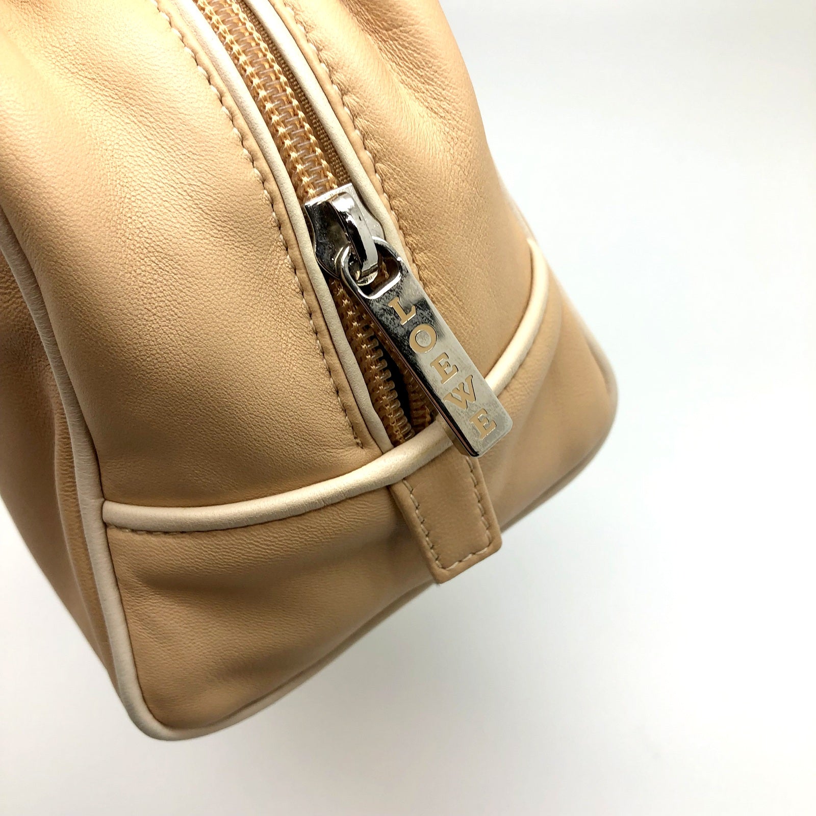 LOEWE ミニハンドバッグ レザー