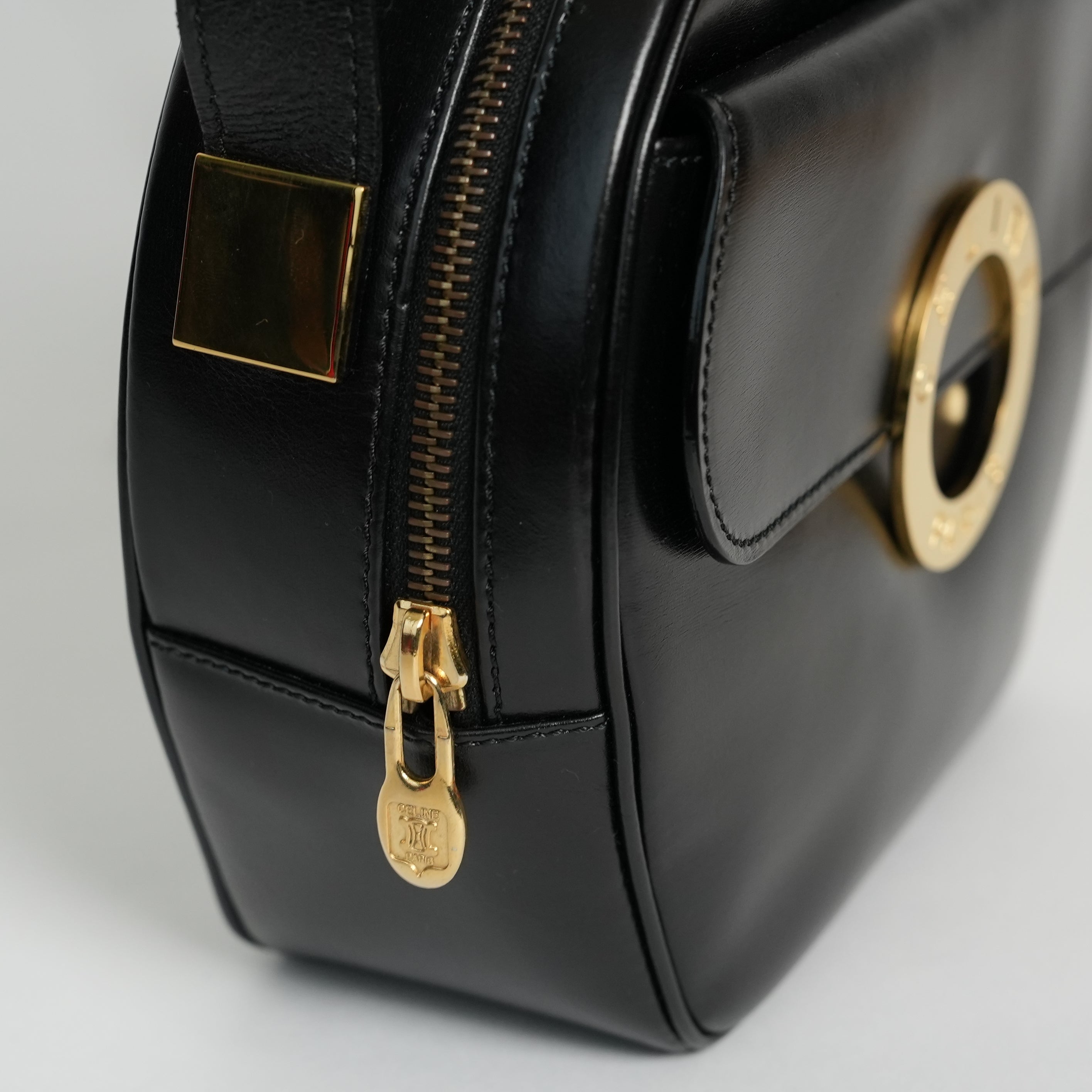 CELINE サークル ショルダーバッグ