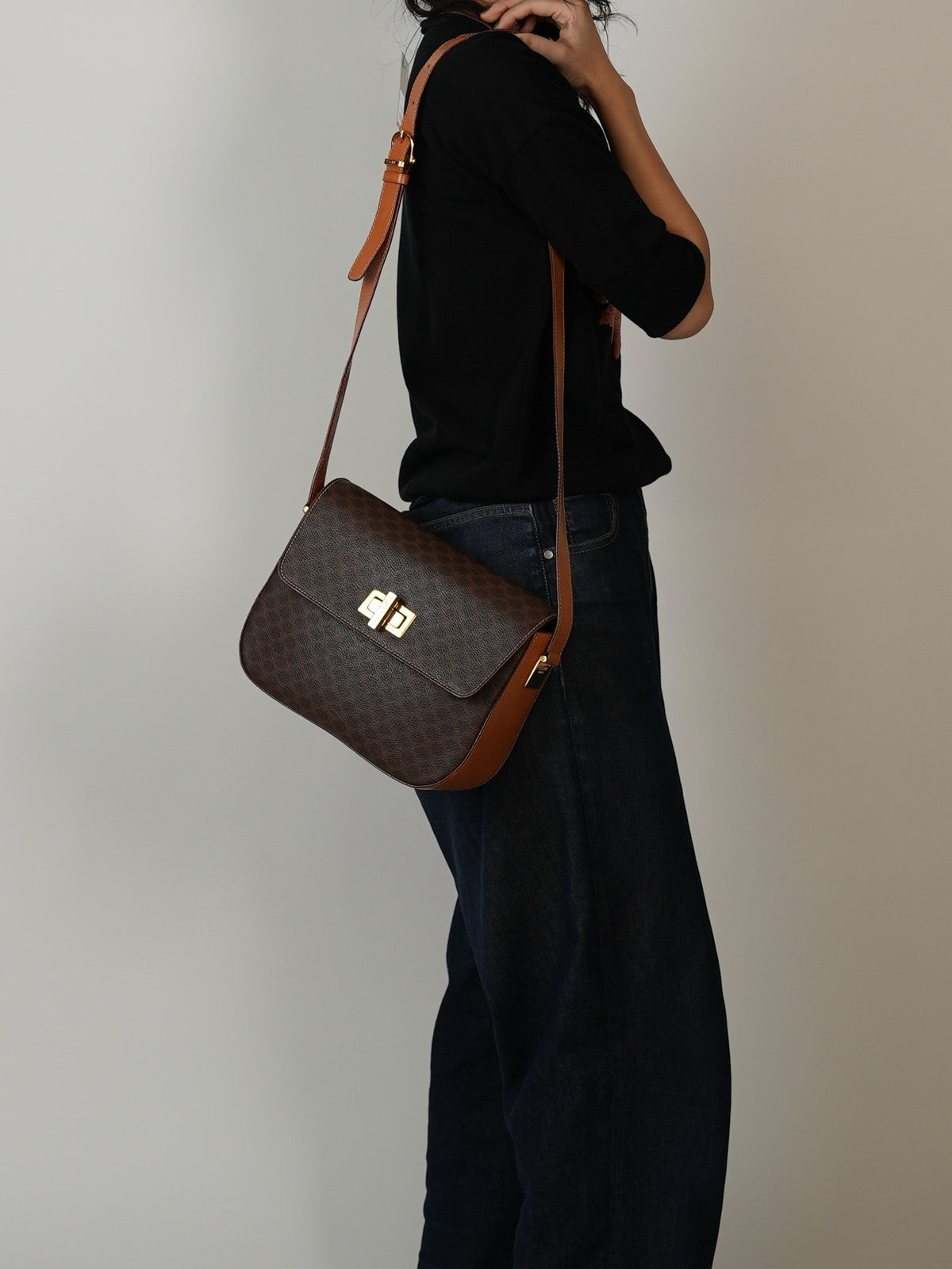 CELINE マカダム ショルダーバッグ