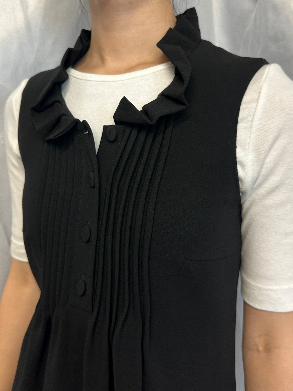 FENDI フリルカラーノースリーブワンピース