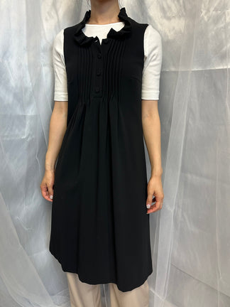 FENDI フリルカラーノースリーブワンピース