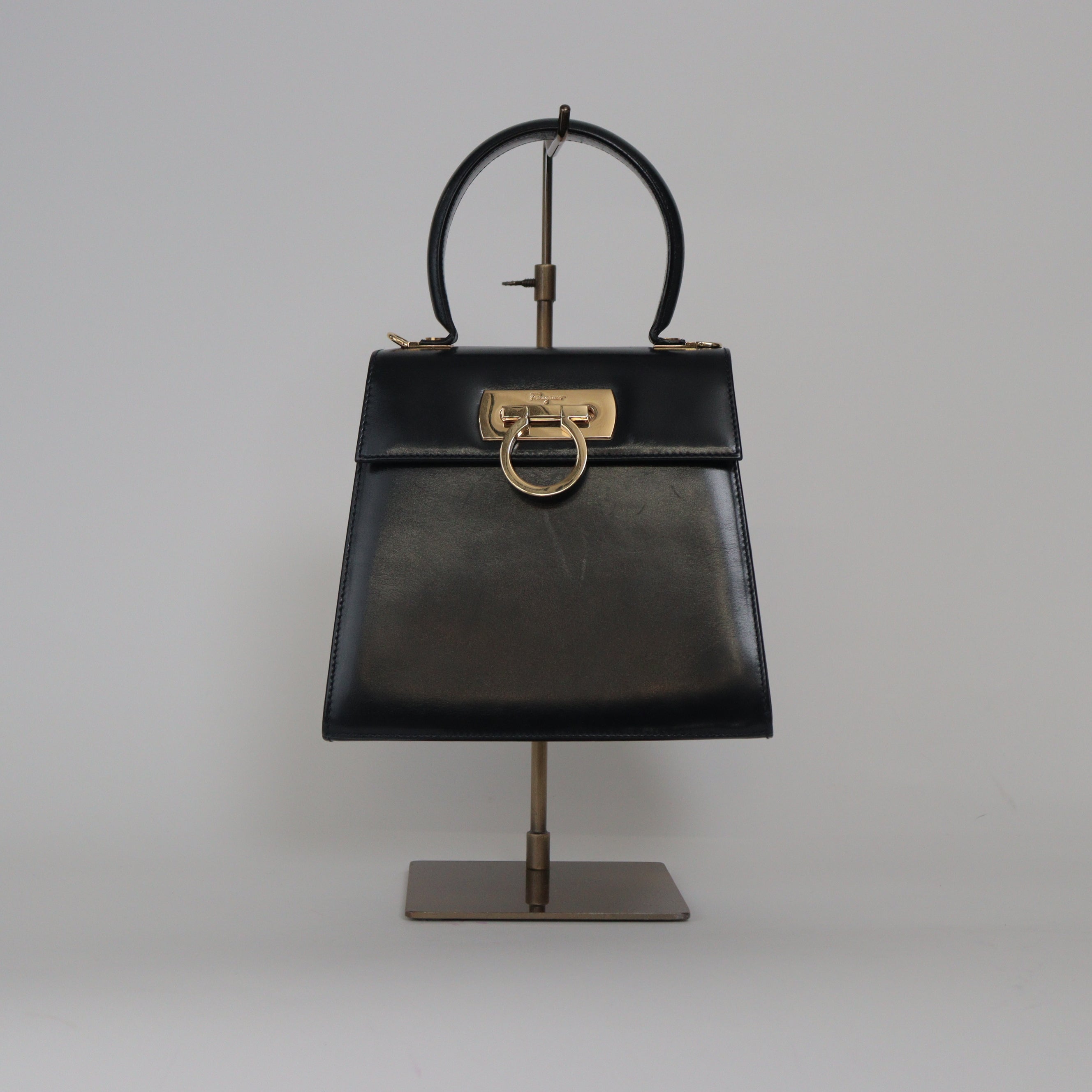 Salvatore Ferragamo ガンチーニ 2WAYハンドバッグ