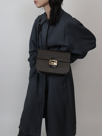 CELINE ショルダーバッグ 馬車 マカダム