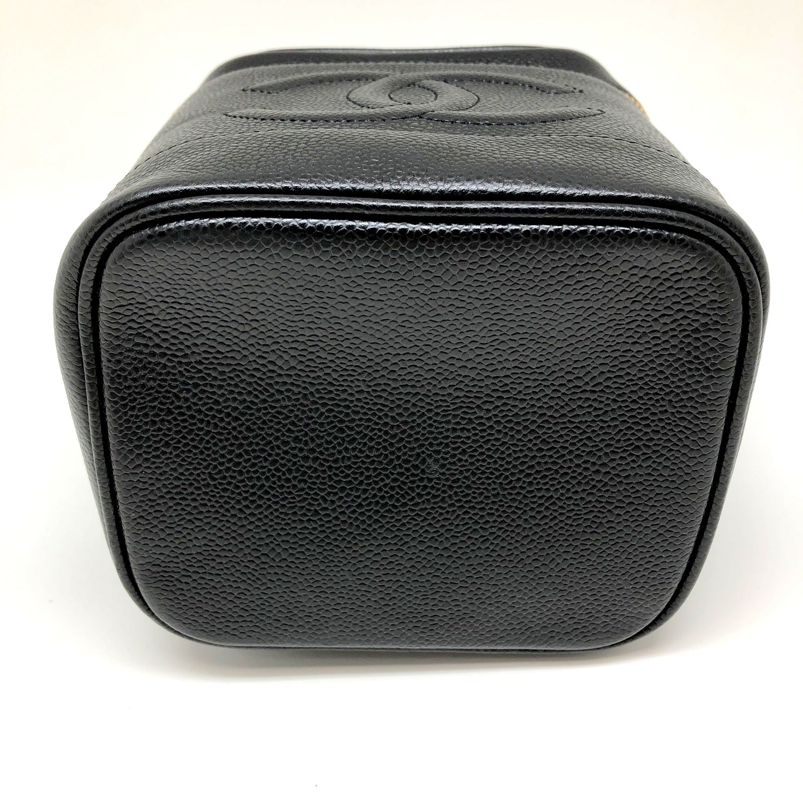 CHANEL バニティバッグ キャビアスキン