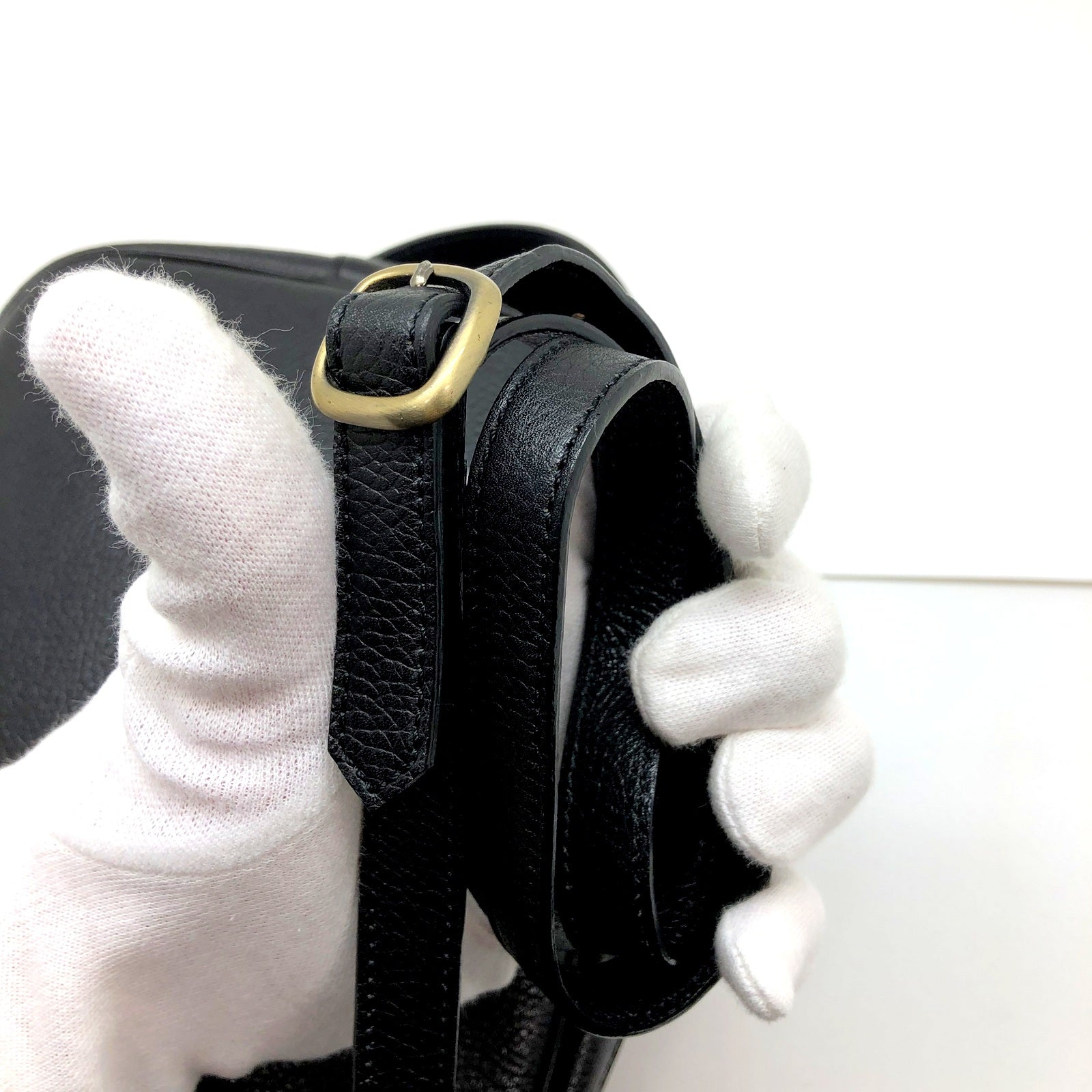 YVES SAINT LAURENT ショルダーバッグ