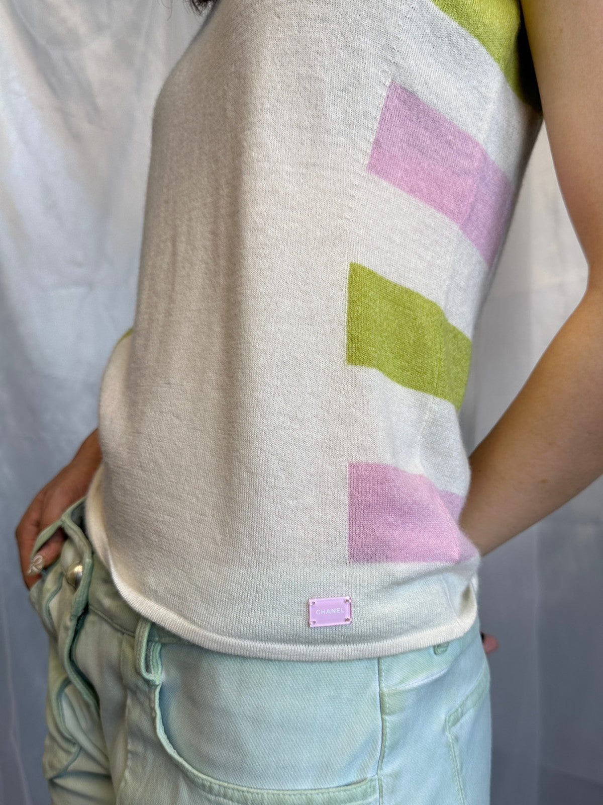 CHANEL カシミヤノースリーブ