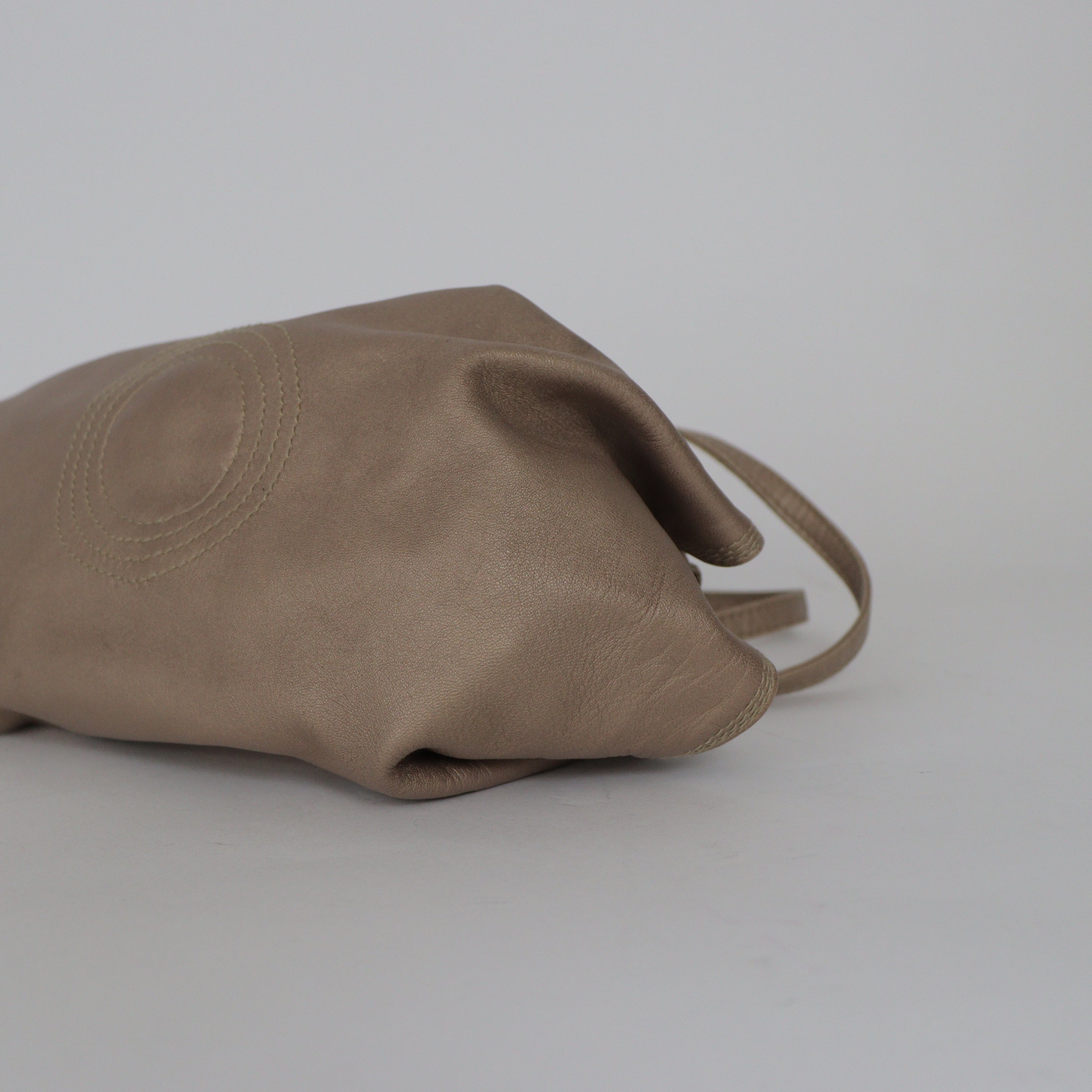 LOEWE ナッパアイ ショルダーバッグ