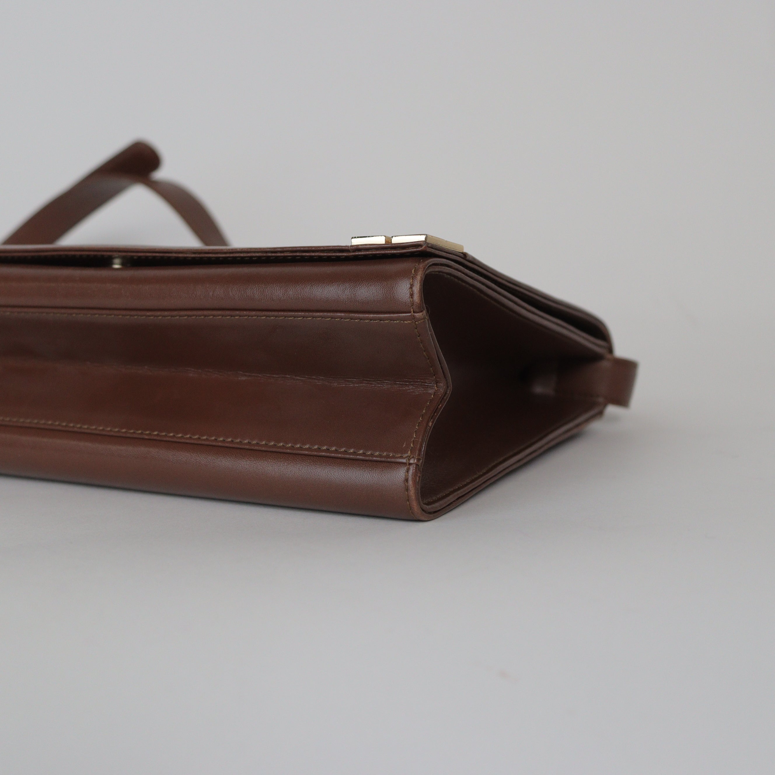 GIVENCHY レザー ショルダーバッグ