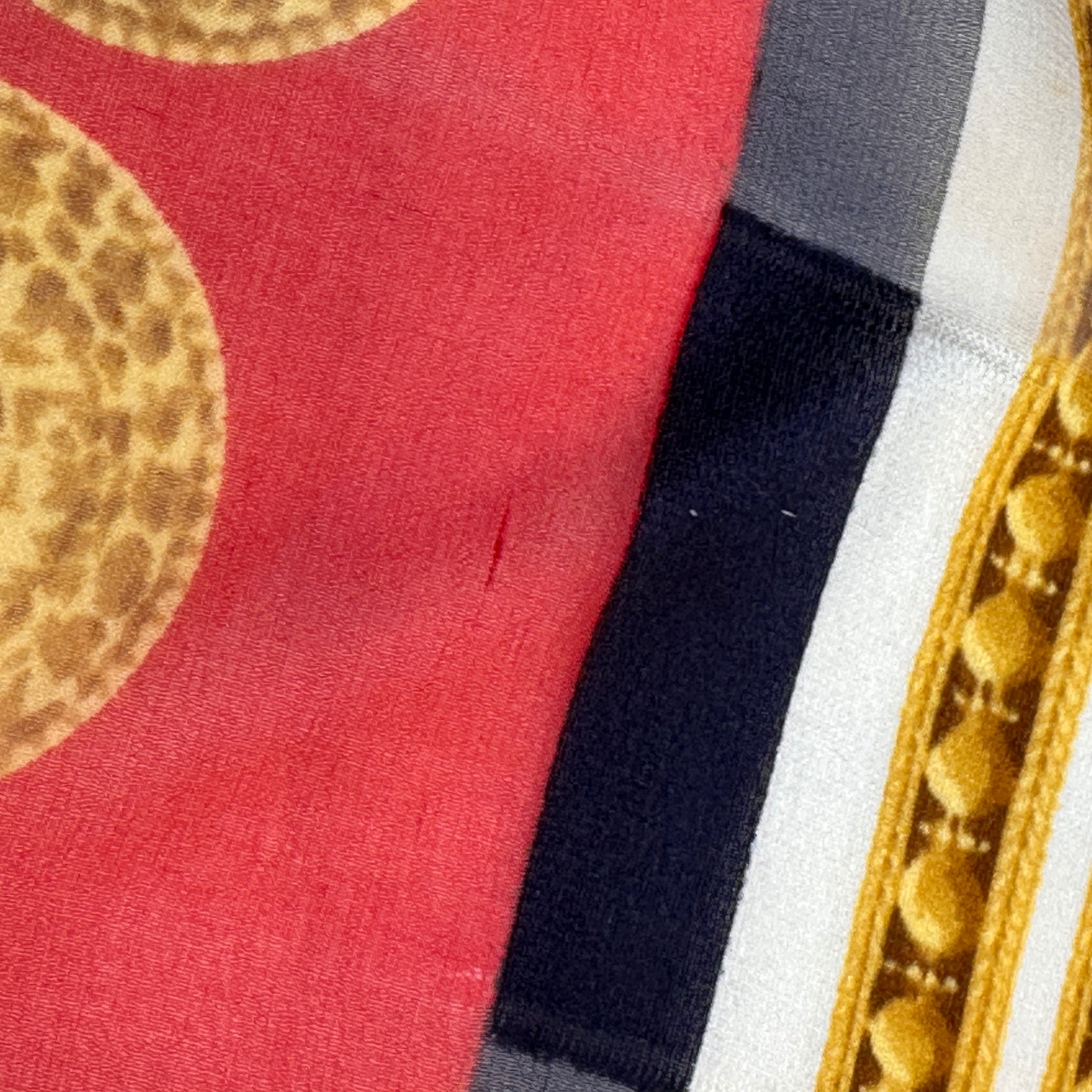 YVES SAINT LAURENT YVES SAINT LAURENT スカーフ コイン