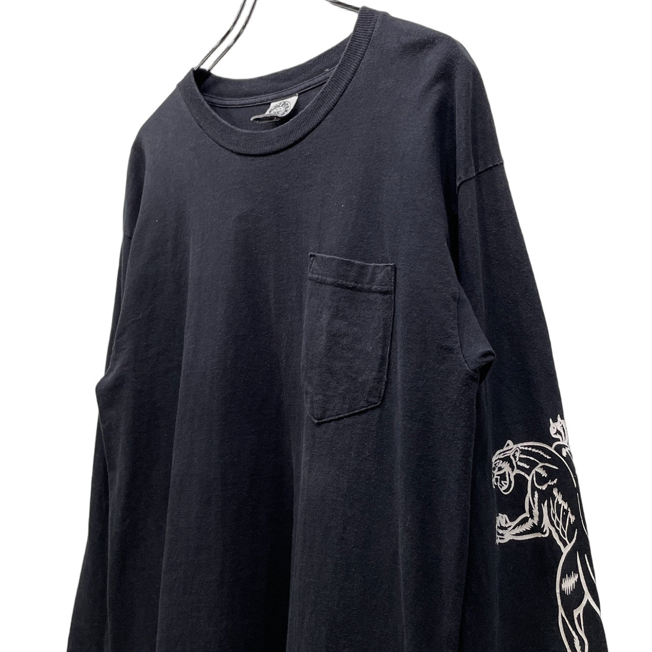 CHROME HEARTS × KYOSUKE HIMURO SOUL STANDING BY タイガー＆CHクロス＆スクロールラベルプリントロングスリーブTシャツ カットソー Tee T-shirt ロゴ 長袖 トップス クロムハーツ 氷室京介 メンズ レディース ユニセックス