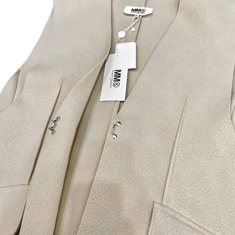 MM6 Maison Margiela 22AW バージンウールカシミヤフェルトフックボタンベスト ノースリーブ ジャケット ブルゾン トップス アウター カシミア 未使用タグ付き エムエムシックス メゾンマルジェラ レディース