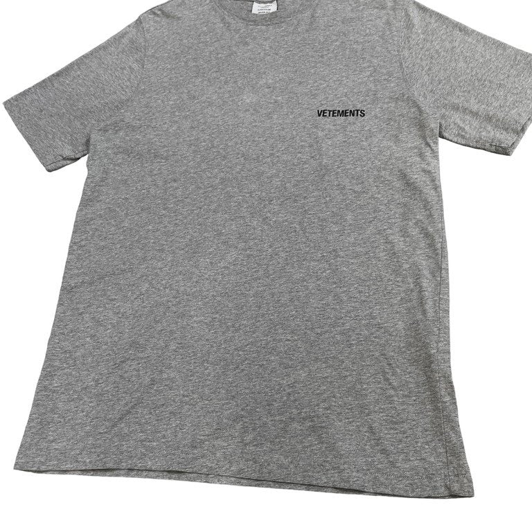 VETEMENTS 21AW フロントバックロゴプリント刺繍クルーネックカットソー Tシャツ Tee T-shirt 半袖 UAH21TR501 GREY GRIS ヴェトモン メンズ レディース ユニセックス