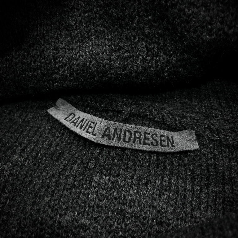 DANIEL ANDRESEN バージンウールハイネックハンドニットセーター タートルネック ダニエルアンドレセン メンズ レディース ユニセックス