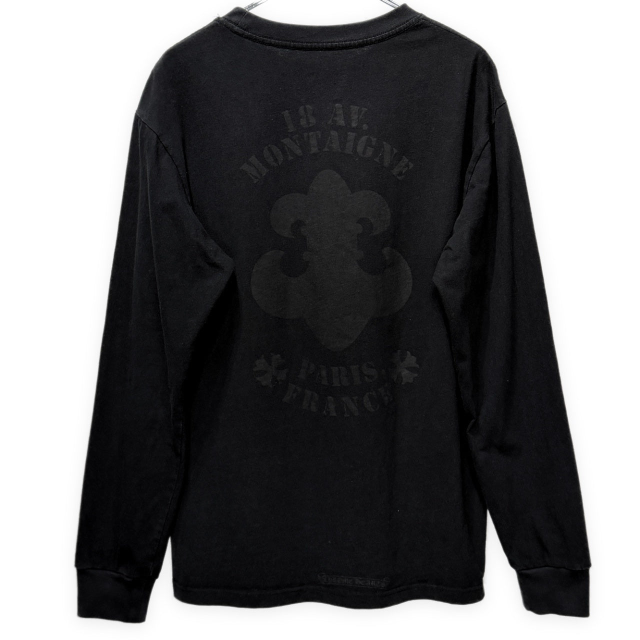 CHROME HEARTS 18 AV. Montaigne L S Tee Long Sleeve パリ直営店限定 BSフレアスクロールラベルプリント袖リブポケットTシャツ カットソー トップス CHロゴ 長袖 クロムハーツ メンズ